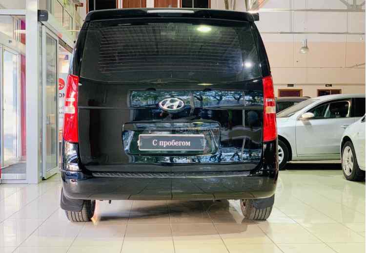 Hyundai Grand Starex