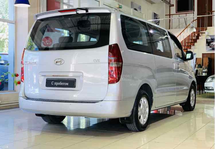 Hyundai Grand Starex