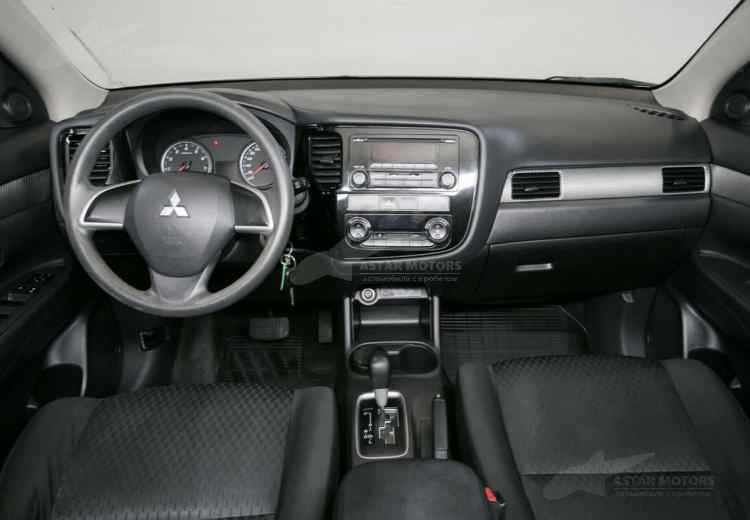 Mitsubishi Outlander III