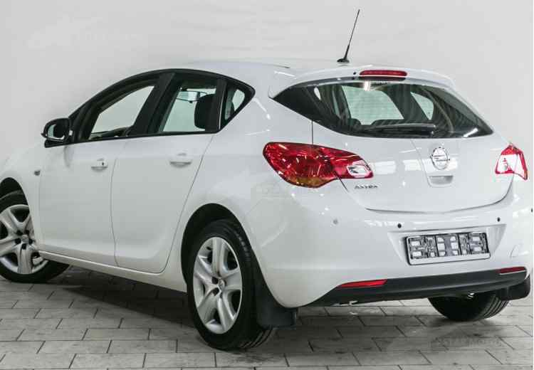 Opel Astra J Рестайлинг