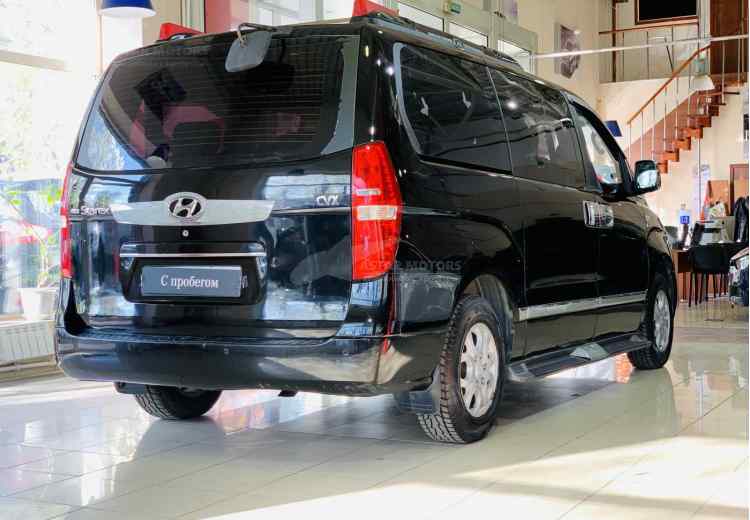 Hyundai Grand Starex