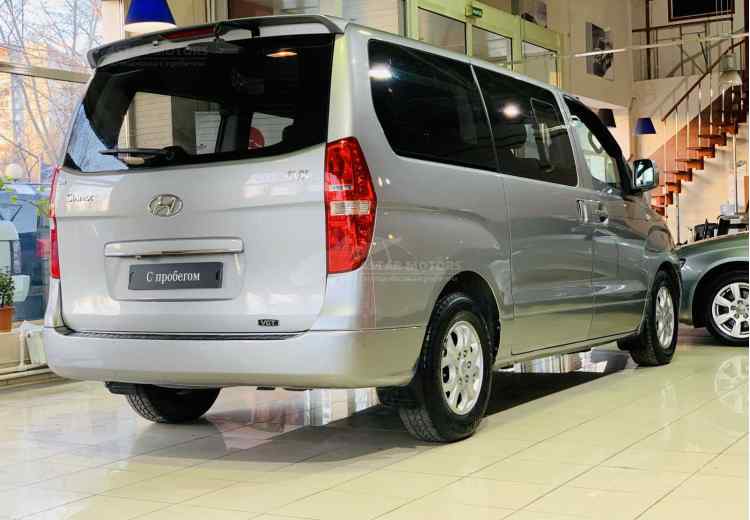 Hyundai Grand Starex