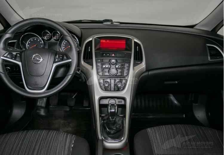 Opel Astra J Рестайлинг