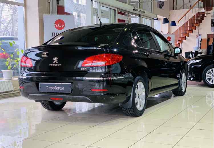 Peugeot 408