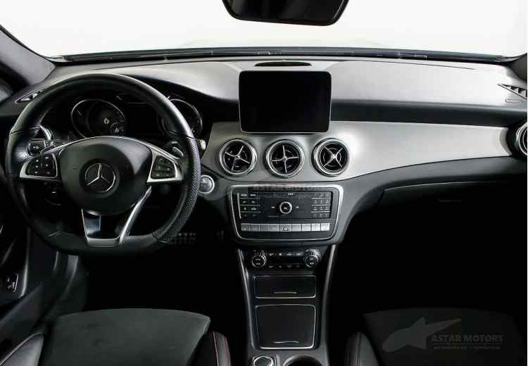 Mercedes-Benz GLA I (X156) Рестайлинг