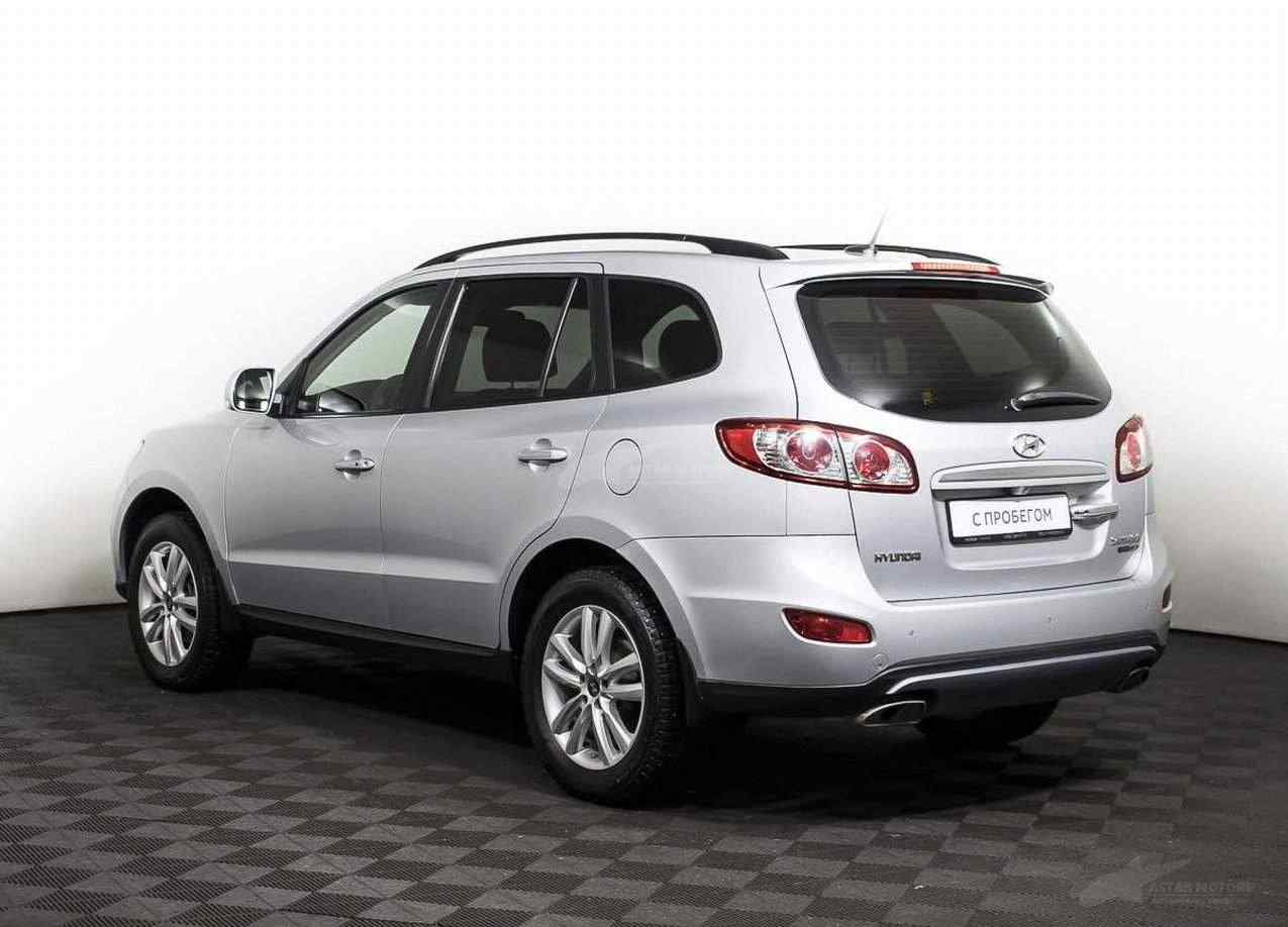 Санта фе 2 года выпуска. Hyundai Santa Fe 2011. Санта Фе 2 Рестайлинг. Хендай Санта Фе 2 Рестайлинг 2012. Hyundai Santa Fe 2010 — 2012 II Рестайлинг.