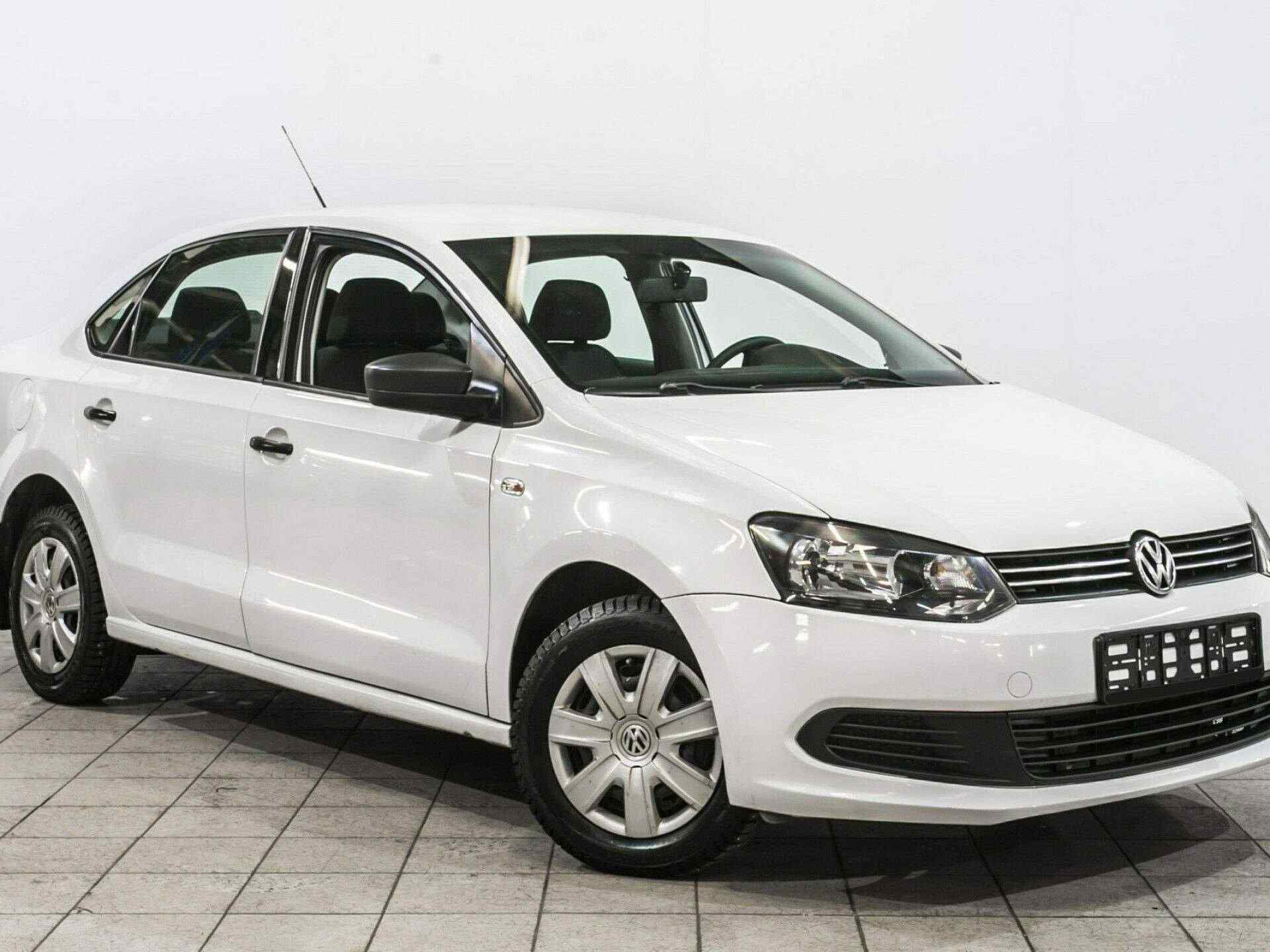 Volkswagen Polo Conceptline 1 6 MT