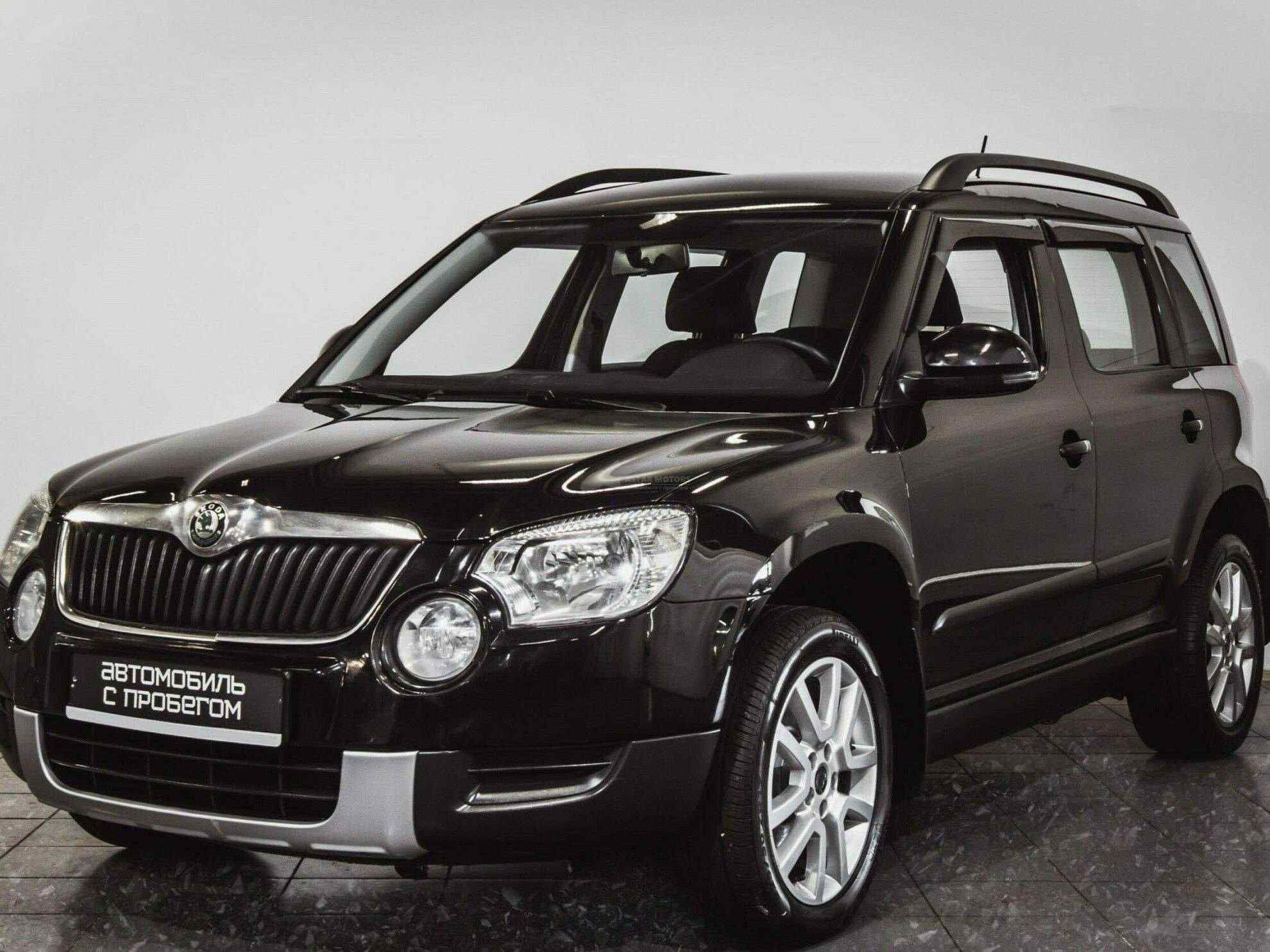 Шкода етти с пробегом. Skoda Yeti 2013. Шкода Йети 2013 черный. Skoda Yeti 2013 Tuning. Шкода Йети 2013 фото.