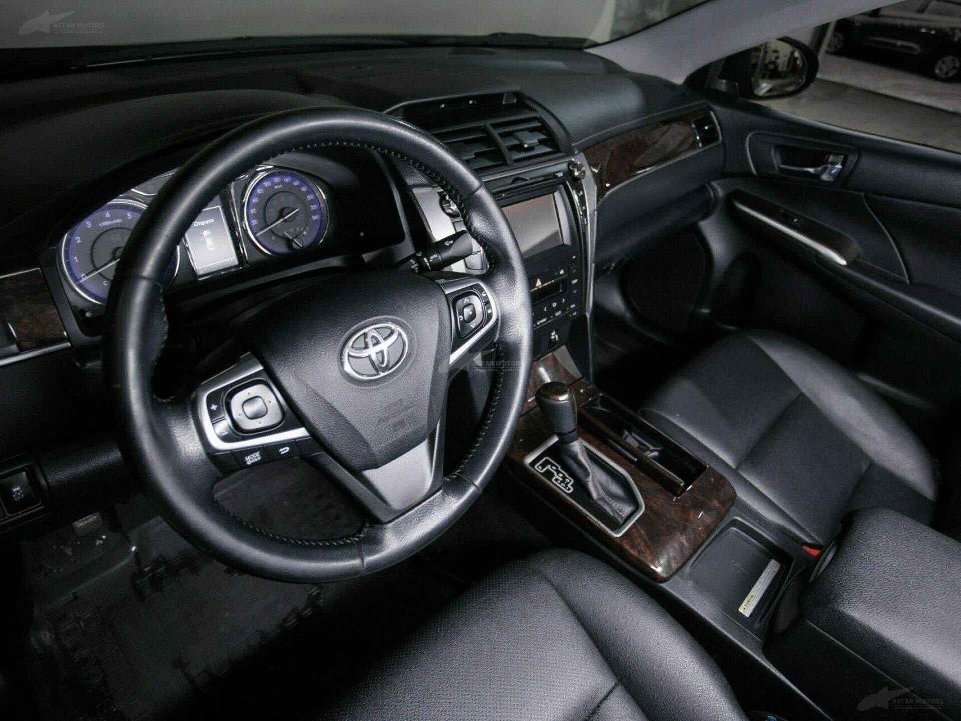 Камри 50 2.5. Toyota Camry xv50 салон. Toyota Camry xv50 2016. Toyota Camry xv50 салон VII. Toyota Camry 2016 салон.